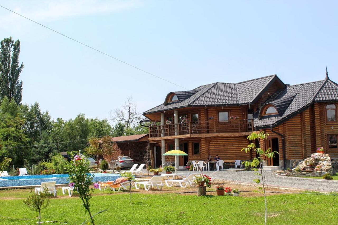 Фазенда "Змерега" Solotvyno Exterior foto